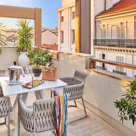 Hotel Barrière Le Gray D'albion Cannes