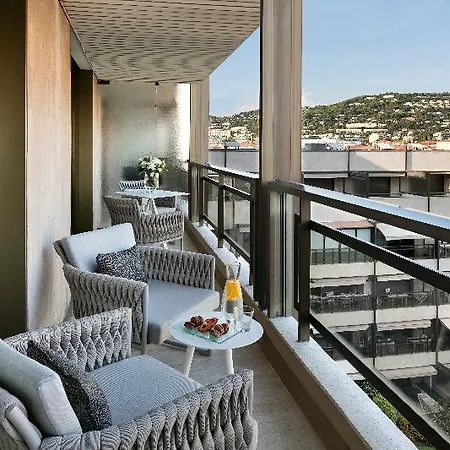 Barriere Le Gray D'albion Hotel Cannes